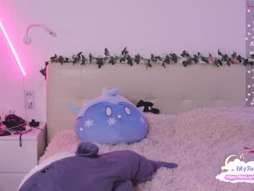 free nude cam girl holliwould_ image #3158066