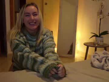 christinasiemone cosplay cam