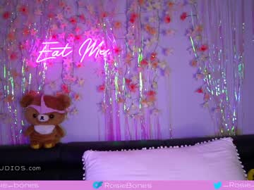 free nude cam girl rosiebones image #4115387