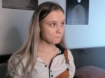 elenebisbee cosplay cam