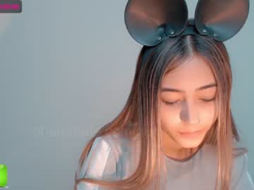 free nude cam girl gummy_bear7 image #1008611