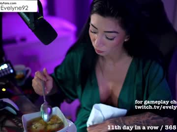 free nude cam girl evelyne92 image #2073267