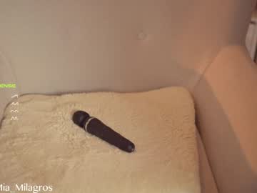 free nude cam girl mia_milagros image #5463727