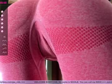 free nude cam girl girl_i_am image #152669