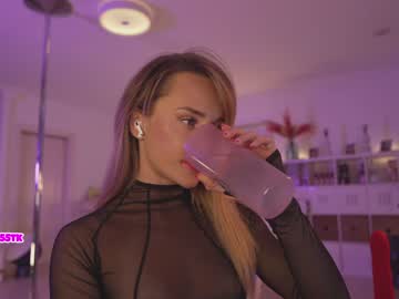 free nude cam girl hannahjames710 image #4650262