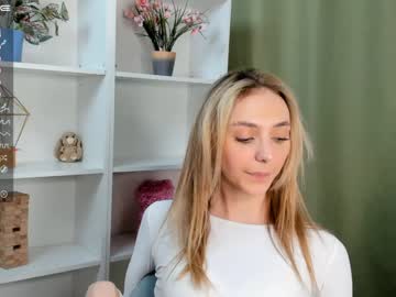 zoieburton cosplay cam