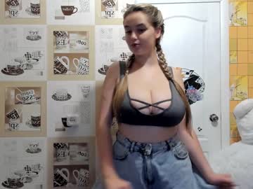 free nude cam girl emmika_ image #2166312