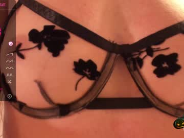 free nude cam girl 007movie image #5528462