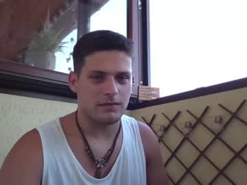 free nude cam man roberto_twink1 image #4705796
