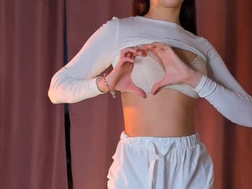 free nude cam girl emilybatee image #4055678