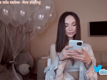 free nude cam girl hollyextra image #1080520