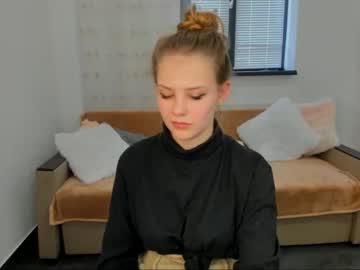 free nude cam girl _emilia_a image #949947