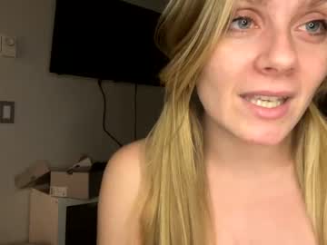 millie_420 cosplay cam