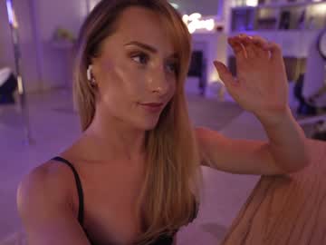 free nude cam girl hannahjames710 image #4642369