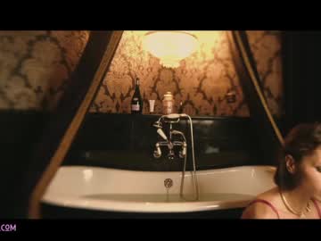 free nude cam girl lucieoude_ image #2361588