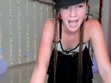 free nude cam girl cutenataly image #71343