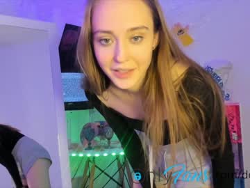dora_dds cosplay cam