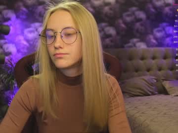 free nude cam girl angeellina image #2703716