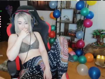 free nude cam girl kimilee22 image #845433
