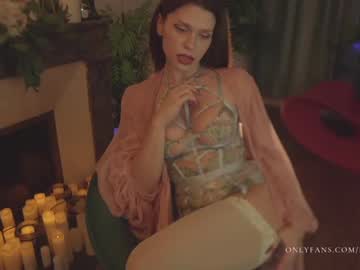 free nude cam girl lucieoude_ image #3180708