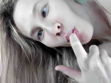 free nude cam girl courtney_luv image #6461234