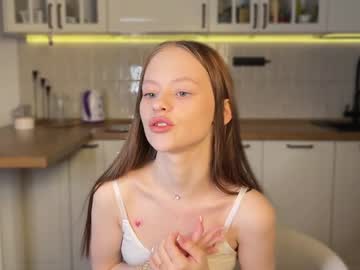 tweety_sweetie cosplay cam