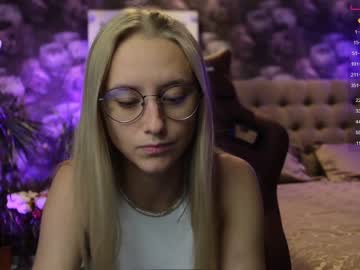 free nude cam girl angeellina image #2913386