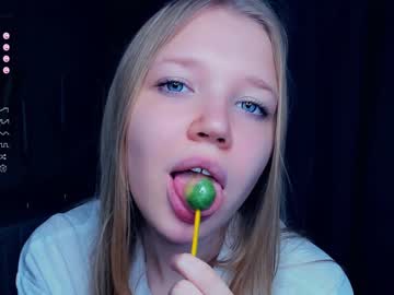 free nude cam girl hug_honestly image #5781920