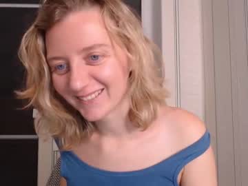 free nude cam girl elly_helly image #2390321