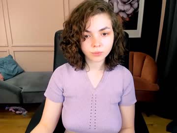 free nude cam girl doris_denham image #2003435