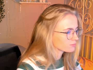 free nude cam girl linellali image #2558173