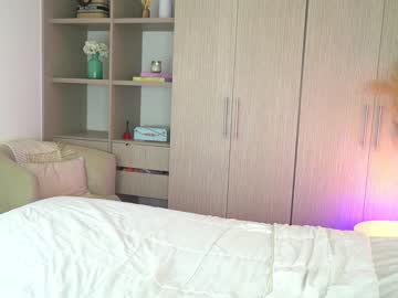 free nude cam girl veroniqe_lounge image #5384953