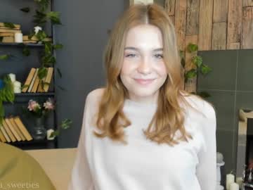 free nude cam girl thomashelena image #1236881