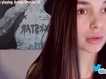 free nude cam girl hollyextra image #2150719