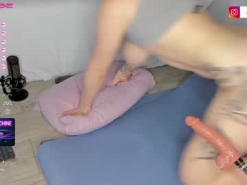 free nude cam girl angel_face_devil_mind image #3911610