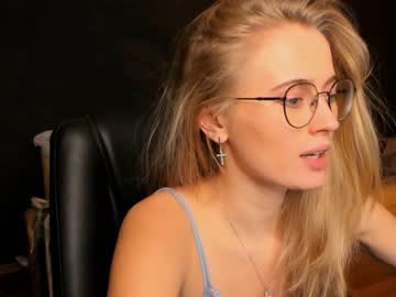free nude cam girl linellali image #2940281