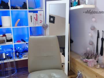 free nude cam girl taralanes image #210226