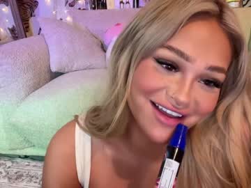 free nude cam girl ari_02 image #6747355