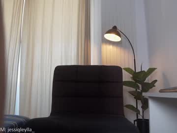 free nude cam girl queen_leylla image #2893707