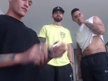 free nude cam man fratguysonline image #2233976