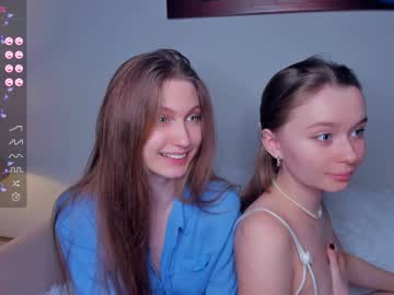 free nude cam couple _hollydolly_ image #6399514