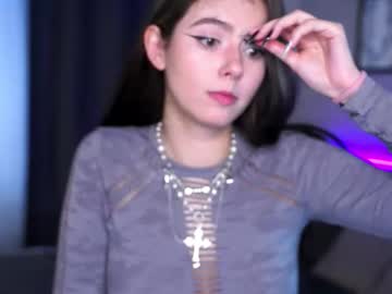 free nude cam girl sirenevelyn image #6967559