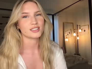 free nude cam girl thezabrina image #4553339