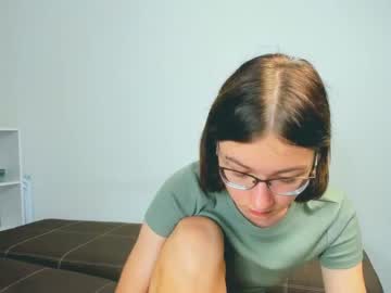 free nude cam girl emma__ellis image #2264069