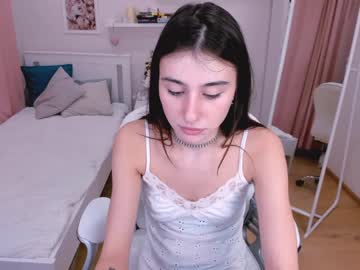 free nude cam girl chio_rio image #3674368