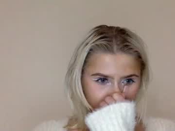 free nude cam girl russiandoll777 image #1335211