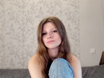 free nude cam girl alainaestrada image #5494475