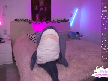 free nude cam girl holliwould_ image #2769512