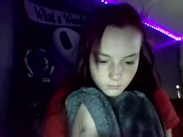 free nude cam girl blazed_babezz image #2372585