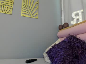free nude cam girl roberta_lipa image #2739684